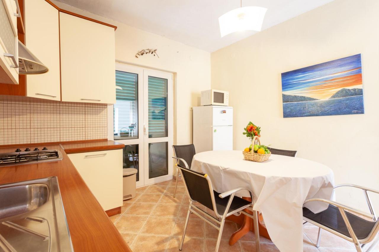 Sea And Lemon Tree Apartment Drašnice Exteriér fotografie